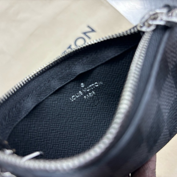 Louis Vuitton Damier Ebene Card holder with chain - Picture 4 of 4